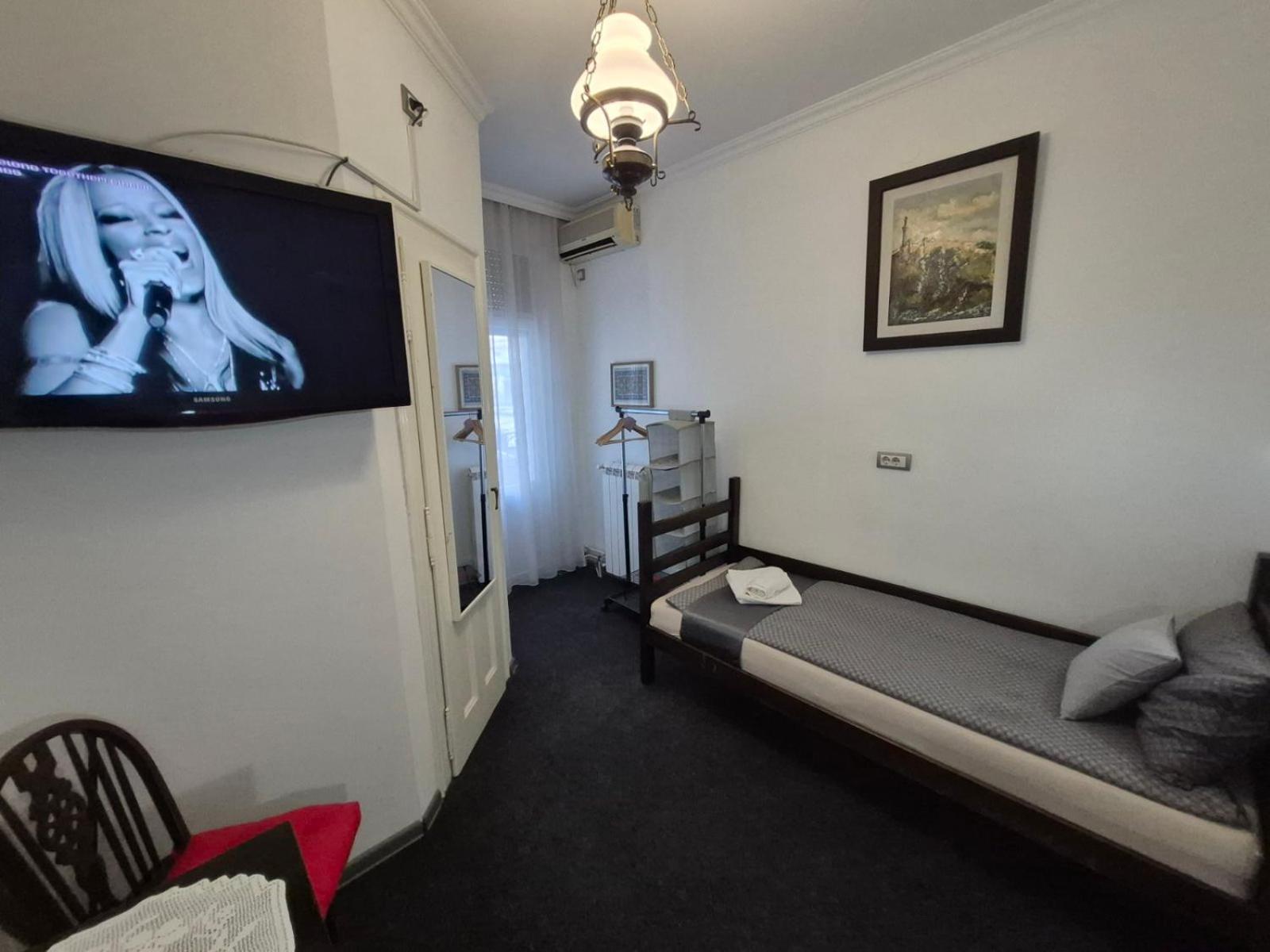 Authentic Belgrade Centre Apartments For Large Groups, Republic Square - Up To 47 People In 5 Apartments Room photo