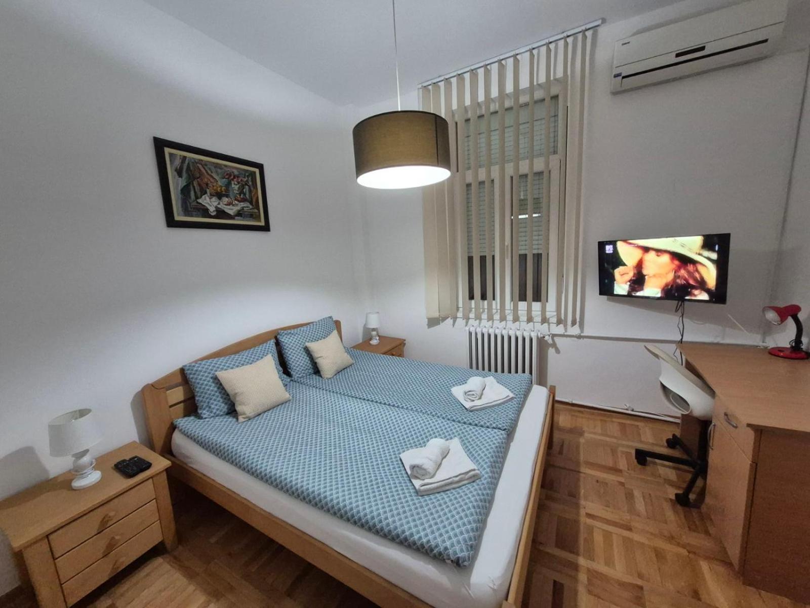 Authentic Belgrade Centre Apartments For Large Groups, Republic Square - Up To 47 People In 5 Apartments Room photo