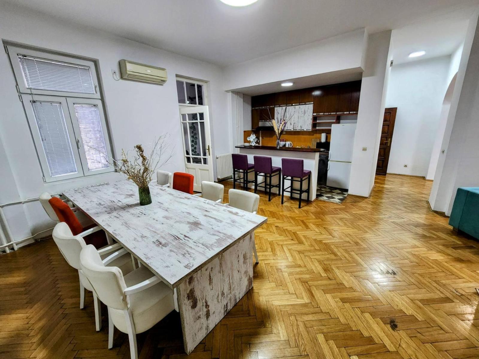 Authentic Belgrade Centre Apartments For Large Groups, Republic Square - Up To 47 People In 5 Apartments Room photo